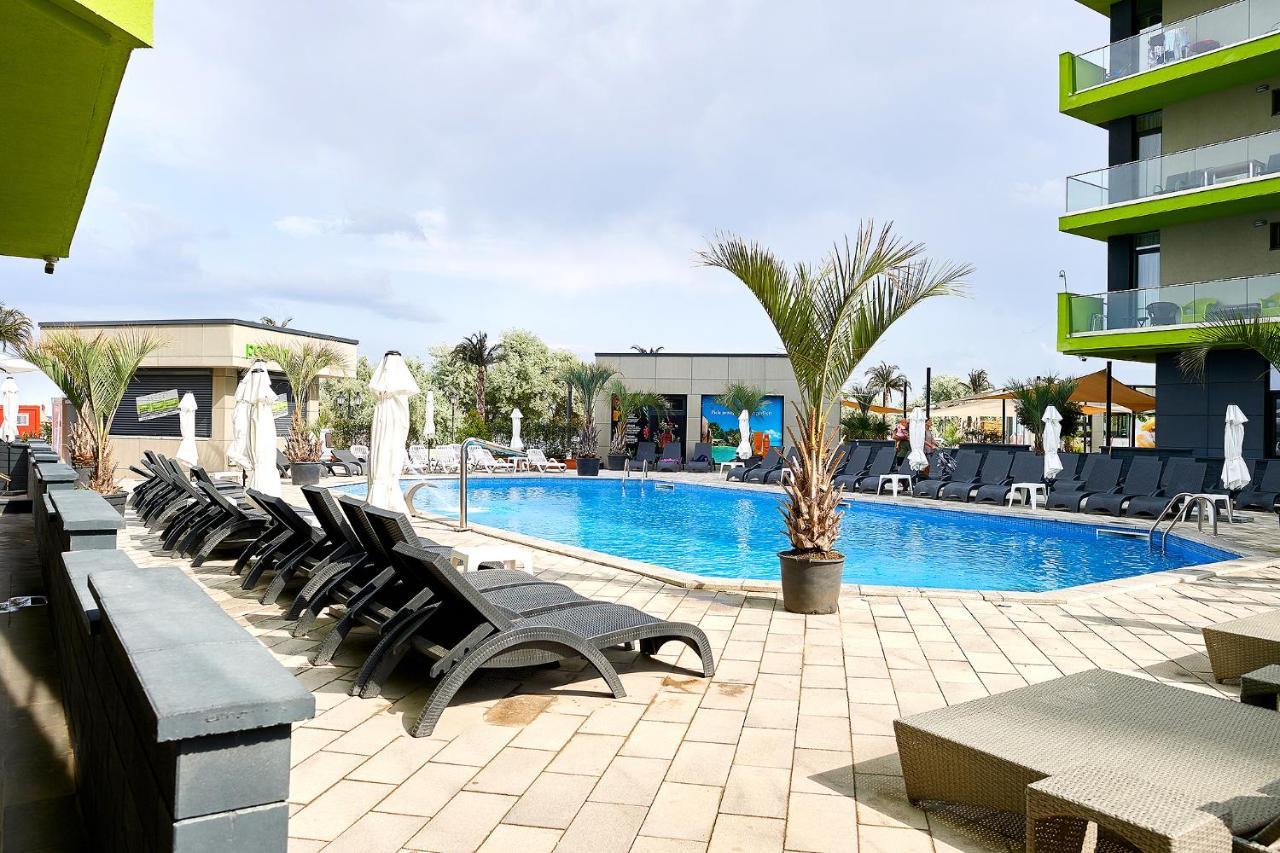 Sunrise King Studio Spa N Pool Beach Resort Năvodari Esterno foto